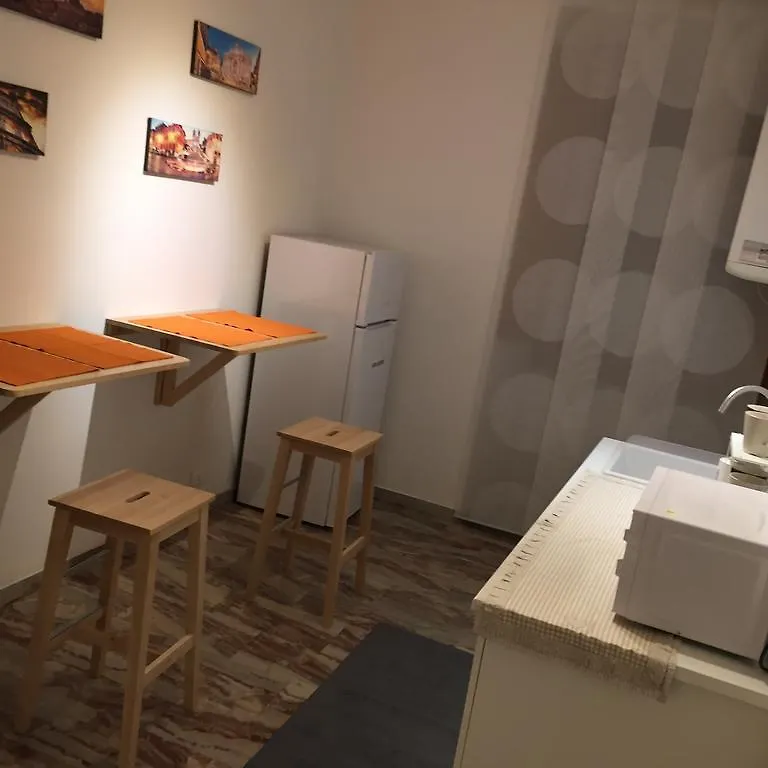 B&B Isolatiberina Rome Bed & Breakfast