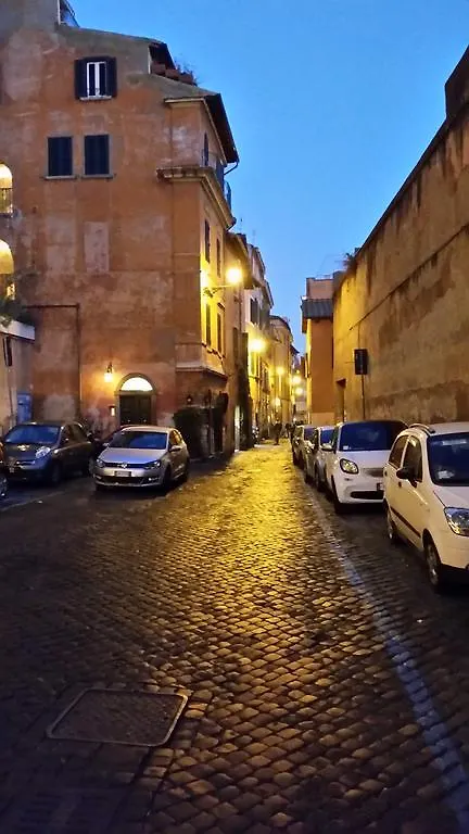 B&B Isolatiberina Rome Bed & Breakfast